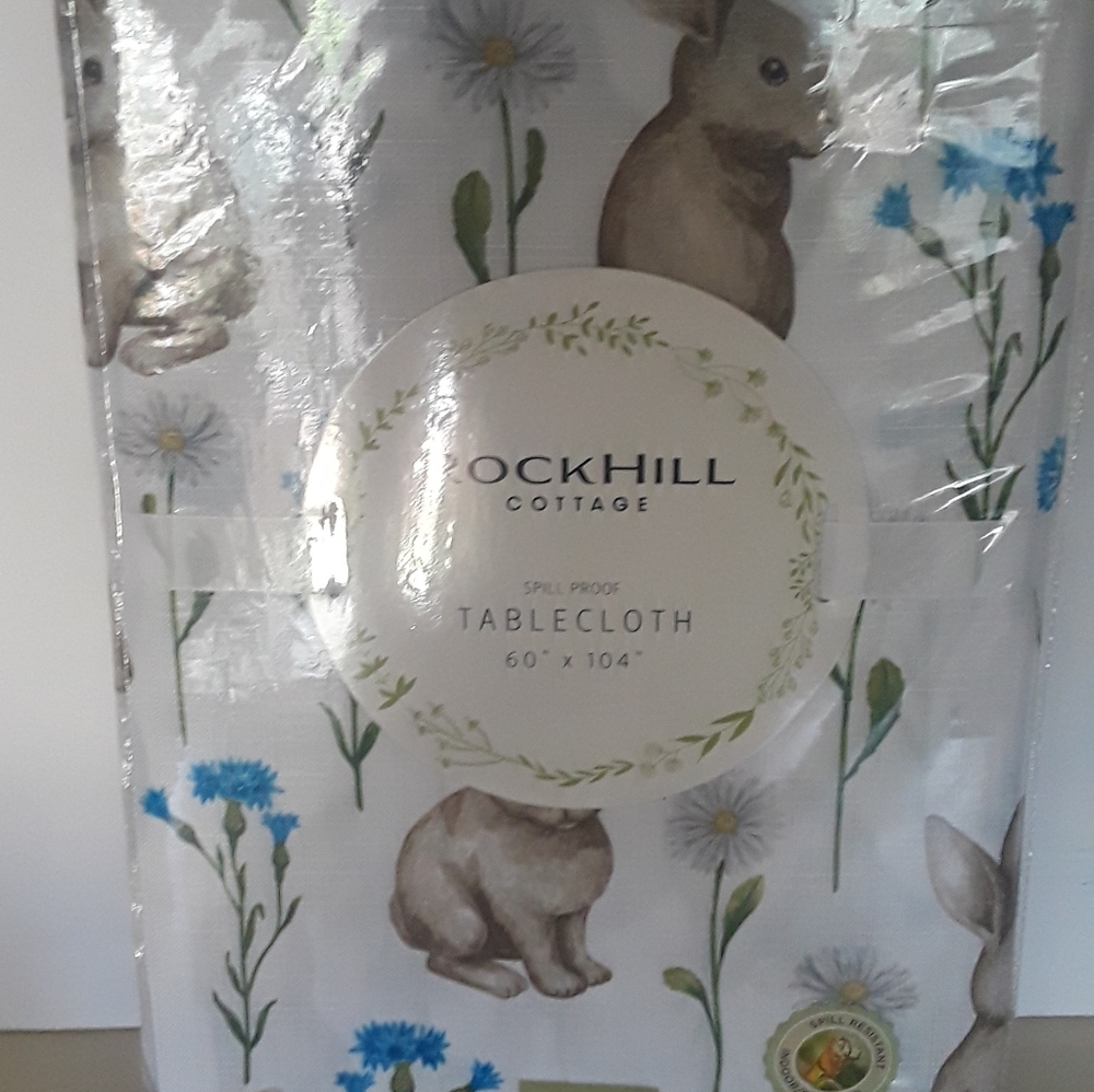 Water resistant tablecloth